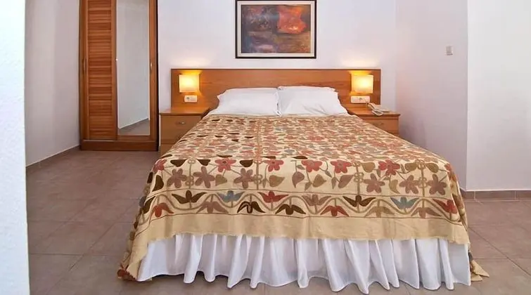 Junior Suite with Garden View