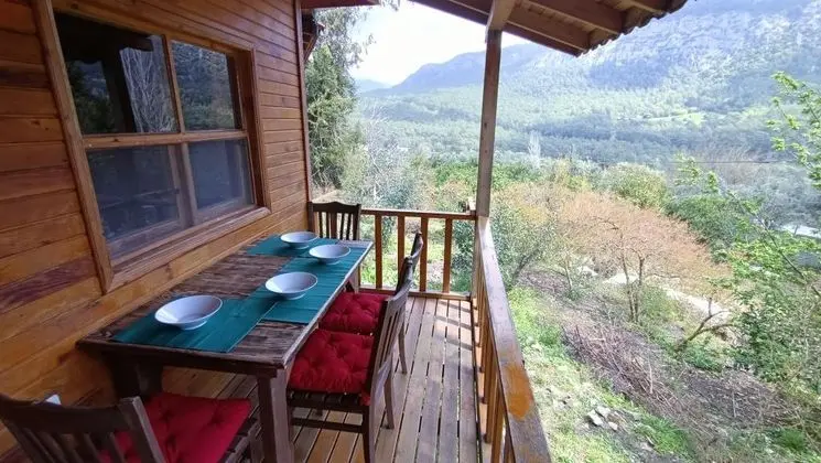 Bungalow 4 Kişilik Oda, Bahçe Manzaralı