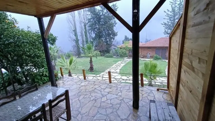 Triple, Dağ Manzaralı