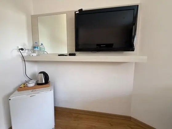 Standart Oda, Dağ veya Havuz Manzaralı, 1. Kat