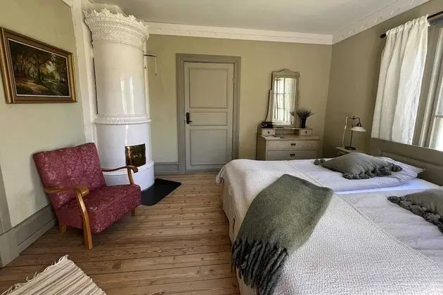 Tek Büyük veya İki Ayrı Yataklı Oda (Safsan)