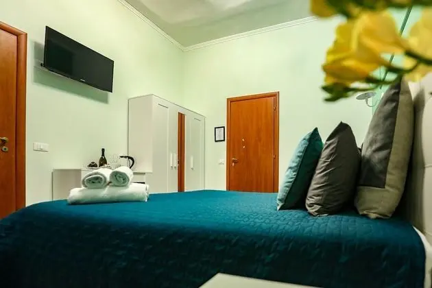 Comfort Tek Büyük Yataklı Oda