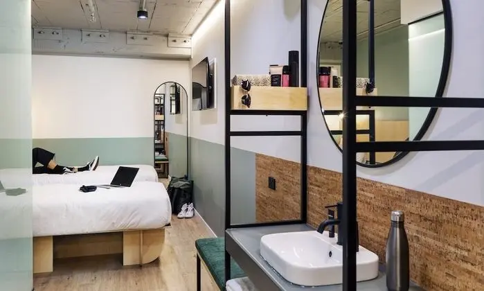 İki Ayrı Yataklı Oda (Ensuite)