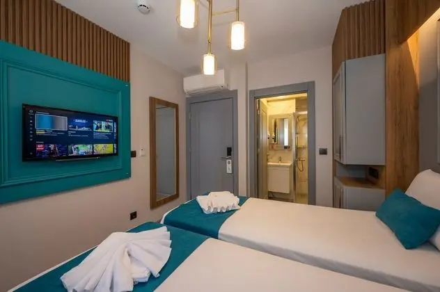 Standard Twin Room