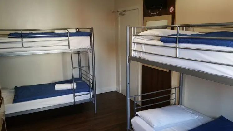 Standard Oda, Banyolu/Duşlu (4 Bed)
