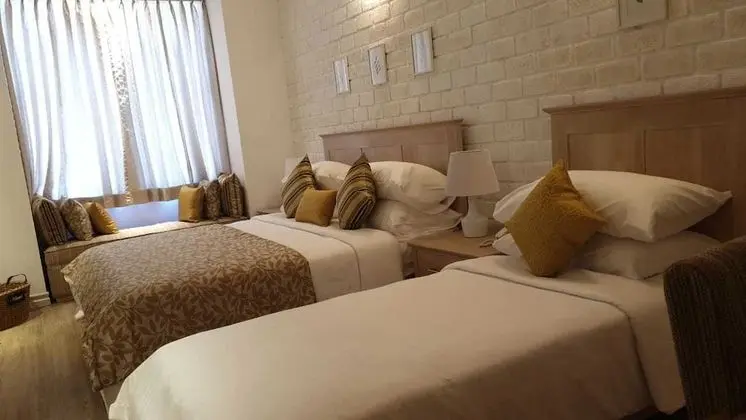 Deluxe Süit, Birden Çok Yatak, Sigara İçilmez