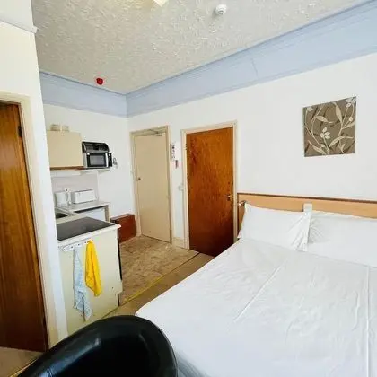 Deluxe Stüdyo, Ortak Banyo (sleeps 3)