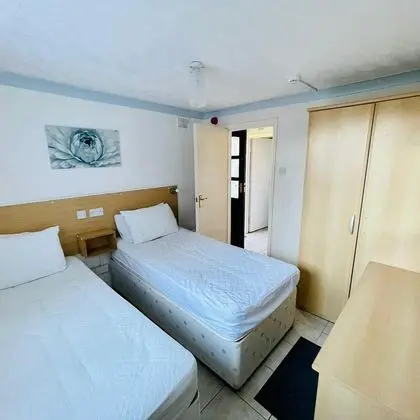 Standard Süit, Banyolu/Duşlu