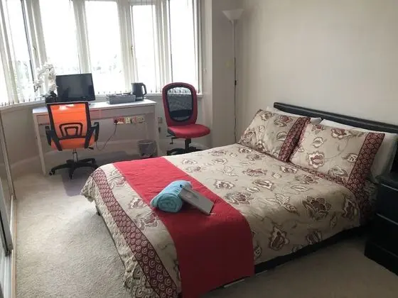 Luxury Tek Büyük Yataklı Oda