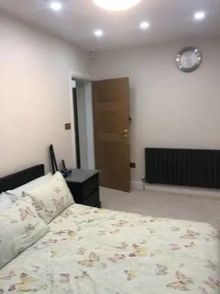 Luxury Tek Büyük Yataklı Oda