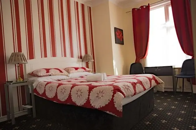 Standard Tek Büyük Yataklı Oda