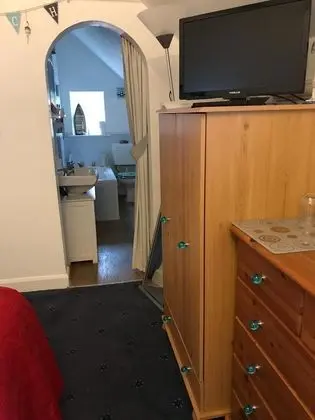 Tek Büyük Yataklı Oda (with Bath)