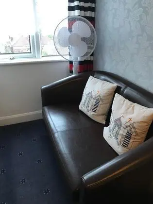 Tek Büyük Yataklı Oda (Four Poster Bed)