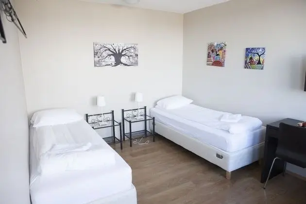 Standard Üç Kişilik Oda, Ortak Banyo