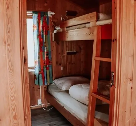 Basic Kulübe, 2 Yatak Odası, Ortak Banyo