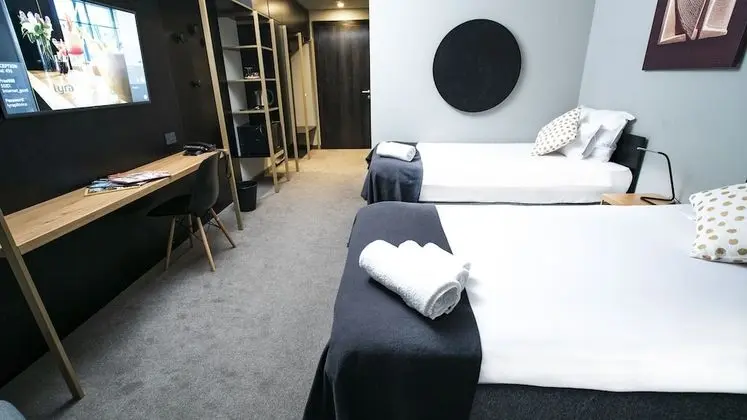 Comfort Tek Büyük veya İki Ayrı Yataklı Oda