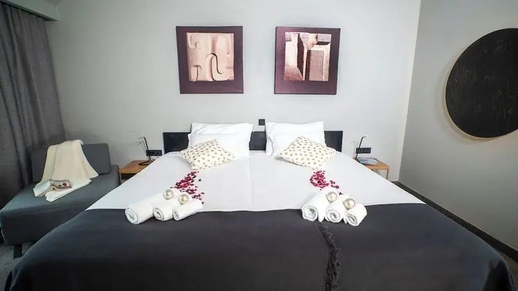 Comfort Tek Büyük veya İki Ayrı Yataklı Oda