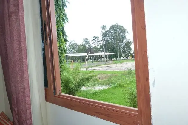 Junior Süit (Calcedoine)