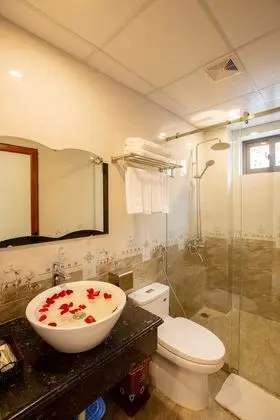 Deluxe Tek Büyük Yataklı Oda, Balkon