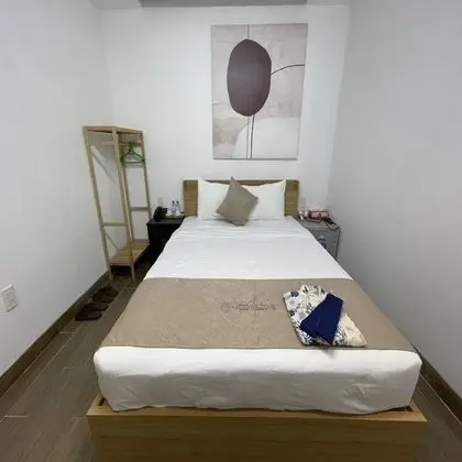 Basic Tek Büyük Yataklı Oda