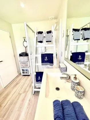 Luxury Ev, Teras, Koy Manzaralı (Boatique House)