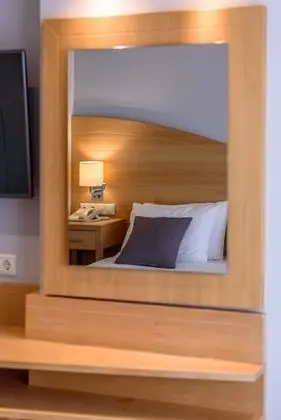 Standard Tek Büyük Yataklı Oda, Bahçe Manzaralı