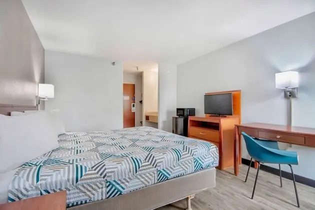 Standard Oda, 1 En Büyük (King) Boy Yatak, Buzdolabı ve Mikrodalga