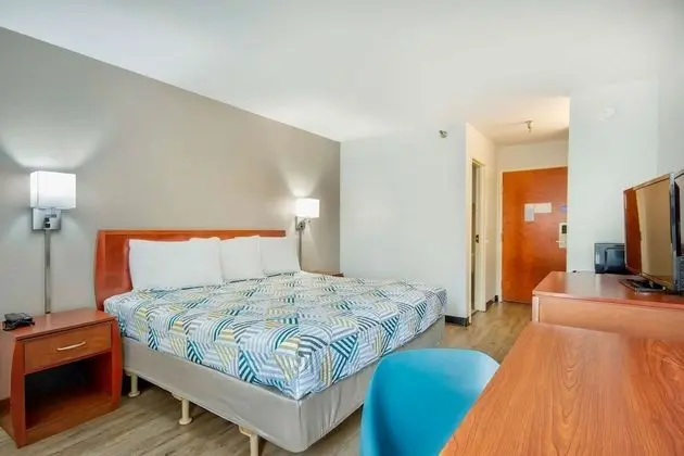 Standard Oda, 1 En Büyük (King) Boy Yatak, Buzdolabı ve Mikrodalga