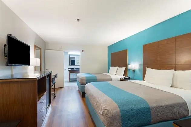 Deluxe Oda, 2 Büyük (Queen) Boy Yatak, Sigara İçilebilir, Buzdolabı ve Mikrodalga