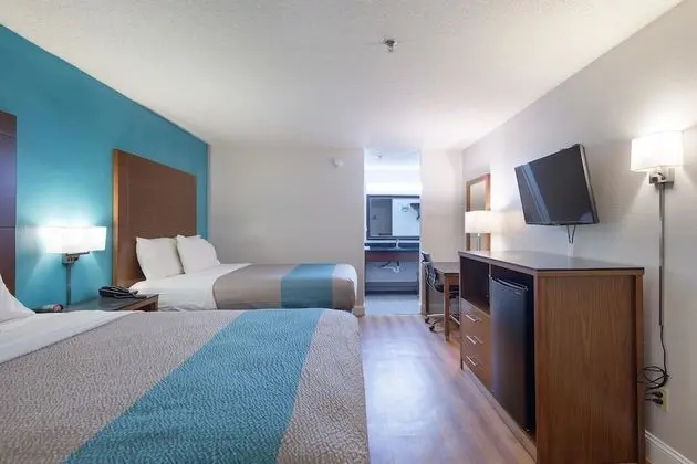 Deluxe Oda, 2 Büyük (Queen) Boy Yatak, Sigara İçilmez, Buzdolabı ve Mikrodalga