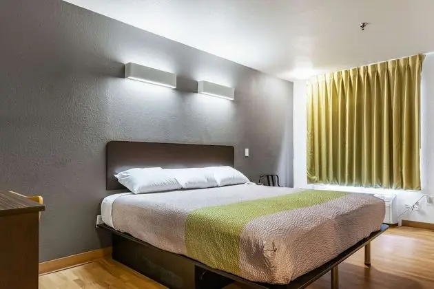 Deluxe Oda, 1 En Büyük (King) Boy Yatak, Sigara İçilmez, Buzdolabı ve Mikrodalga