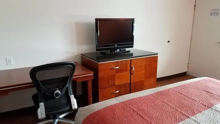 Deluxe Oda, 2 Çift Kişilik Yatak, Sigara İçilmez, Buzdolabı ve Mikrodalga