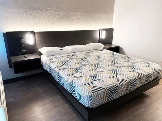 Deluxe Oda, 1 En Büyük (King) Boy Yatak, Sigara İçilmez, Buzdolabı ve Mikrodalga