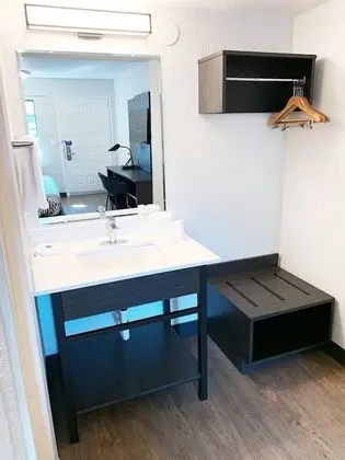 Deluxe Oda, 2 Çift Kişilik Yatak, Sigara İçilmez, Buzdolabı ve Mikrodalga