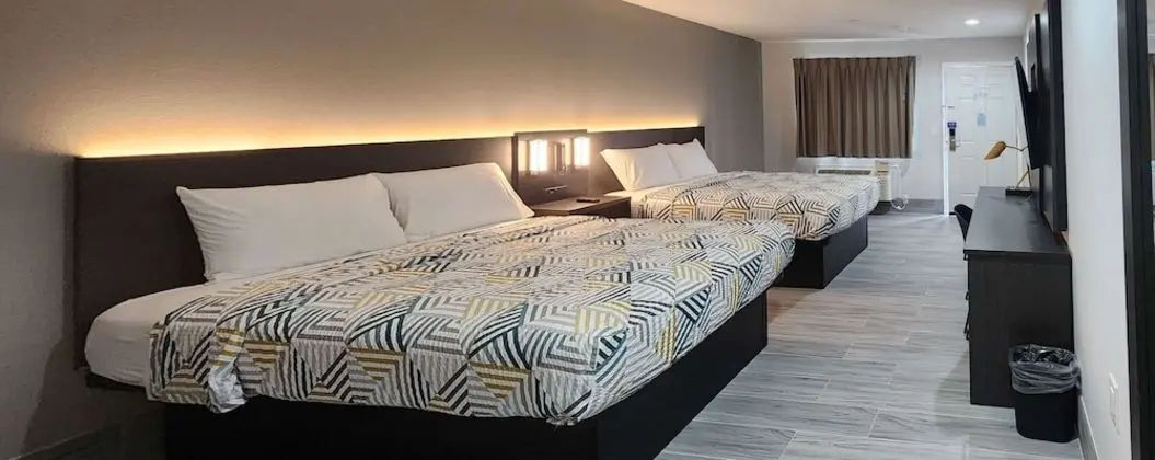 Standard Oda, 2 Büyük (Queen) Boy Yatak, Engellilere Uygun, Sigara İçilmez