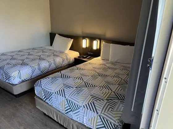 Standard Oda, 2 Çift Kişilik Yatak, Sigara İçilmez, Buzdolabı ve Mikrodalga