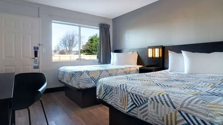 Standard Oda, 2 Çift Kişilik Yatak, Sigara İçilmez, Buzdolabı ve Mikrodalga