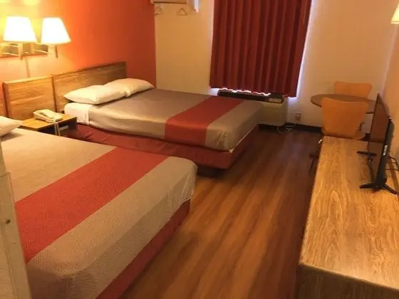 Standard Oda, 2 Çift Kişilik Yatak, Sigara İçilebilir