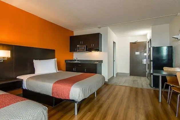 Standard Oda, 2 Çift Kişilik Yatak, Engellilere Uygun, Sigara İçilmez