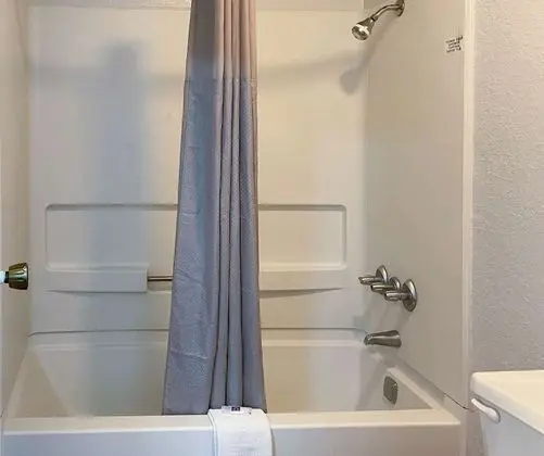 Deluxe Oda, 2 Çift Kişilik Yatak, Sigara İçilmez, Buzdolabı ve Mikrodalga