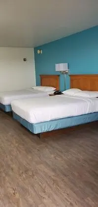 Standard Oda, 2 Büyük (Queen) Boy Yatak, Engellilere Uygun, Sigara İçilmez