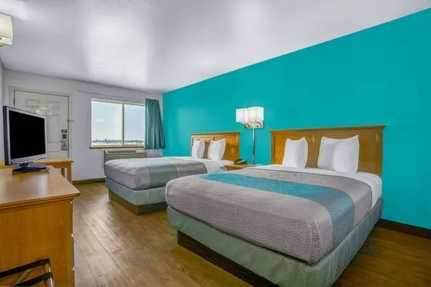 Standard Oda, 2 Büyük (Queen) Boy Yatak, Sigara İçilmez, Buzdolabı ve Mikrodalga