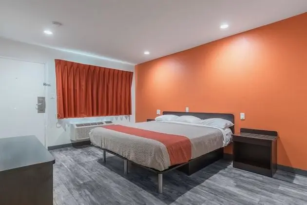 Standard Oda, 1 En Büyük (King) Boy Yatak, Sigara İçilmez