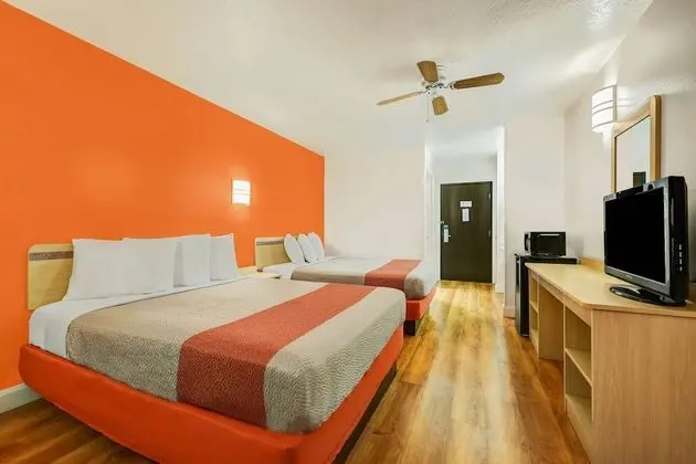 Standard Oda, 2 Büyük (Queen) Boy Yatak, Sigara İçilmez