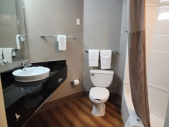 Standard Oda, 2 Çift Kişilik Yatak, Sigara İçilmez, Buzdolabı ve Mikrodalga