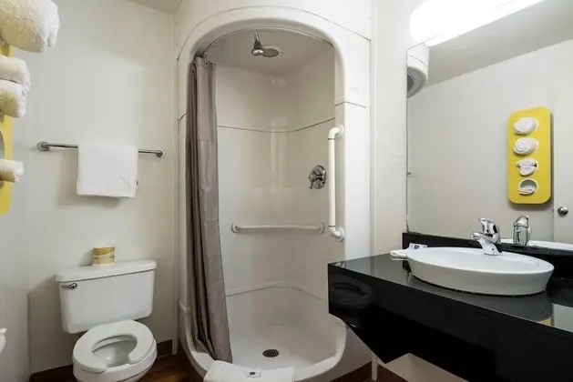 Standard Oda, 1 Büyük (Queen) Boy Yatak, Sigara İçilebilir