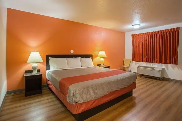 Deluxe Oda, 1 En Büyük (King) Boy Yatak, Sigara İçilmez, Buzdolabı ve Mikrodalga