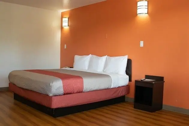 Deluxe Oda, 1 En Büyük (King) Boy Yatak, Sigara İçilmez, Buzdolabı ve Mikrodalga