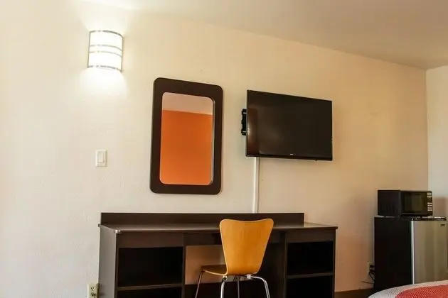 Deluxe Oda, 1 En Büyük (King) Boy Yatak, Sigara İçilmez, Buzdolabı ve Mikrodalga