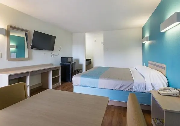 Standard Oda, 1 Büyük (Queen) Boy Yatak, Sigara İçilmez